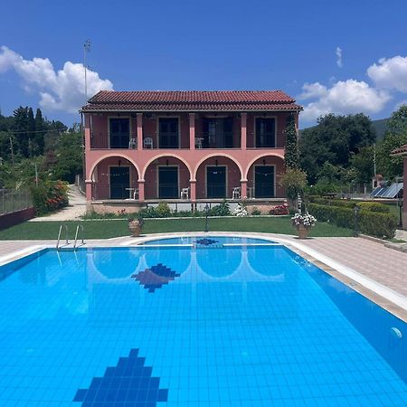 Gregory-Vassilis Apartments Dassia  Luaran gambar