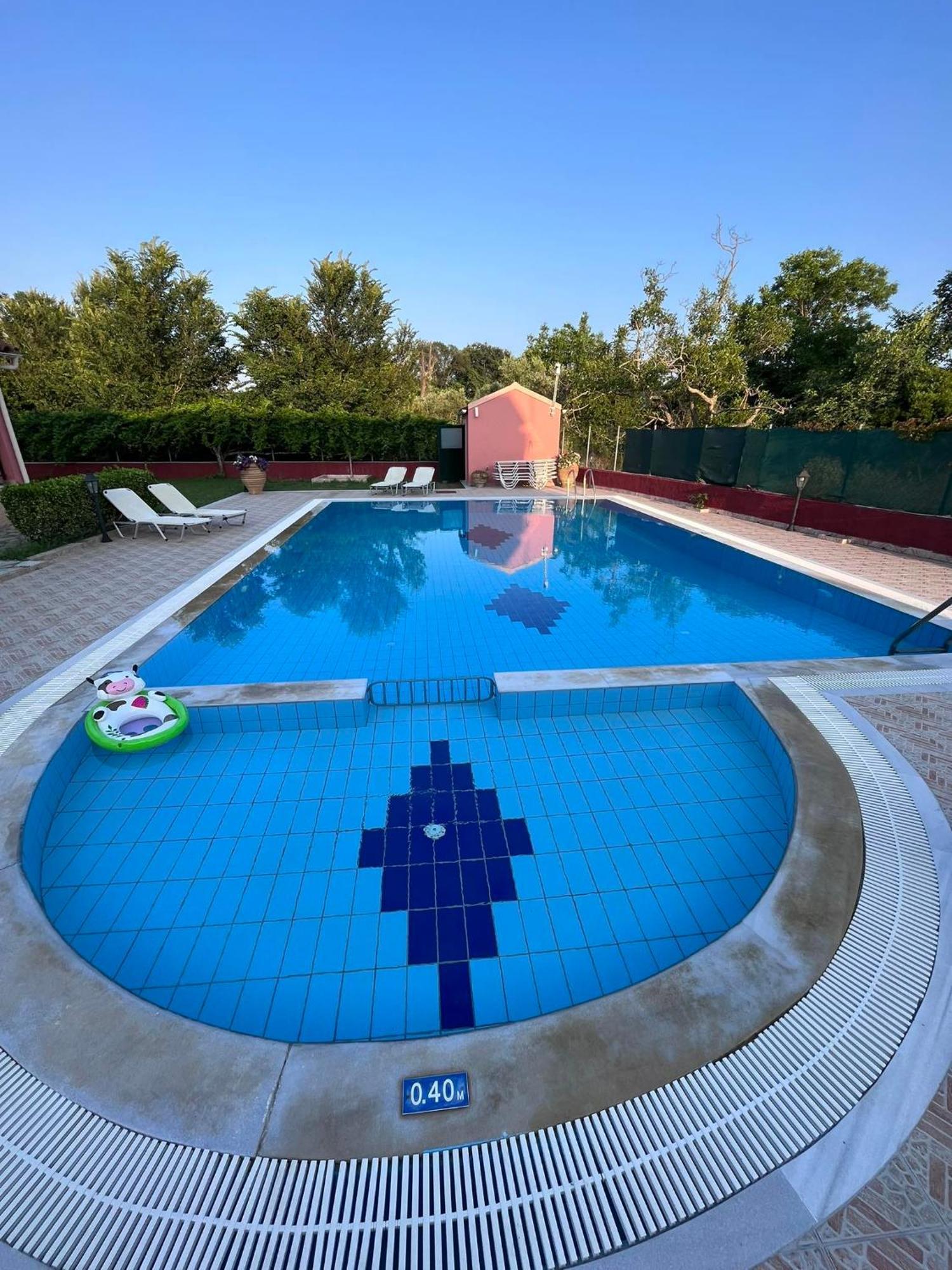 Gregory-Vassilis Apartments Dassia  Luaran gambar