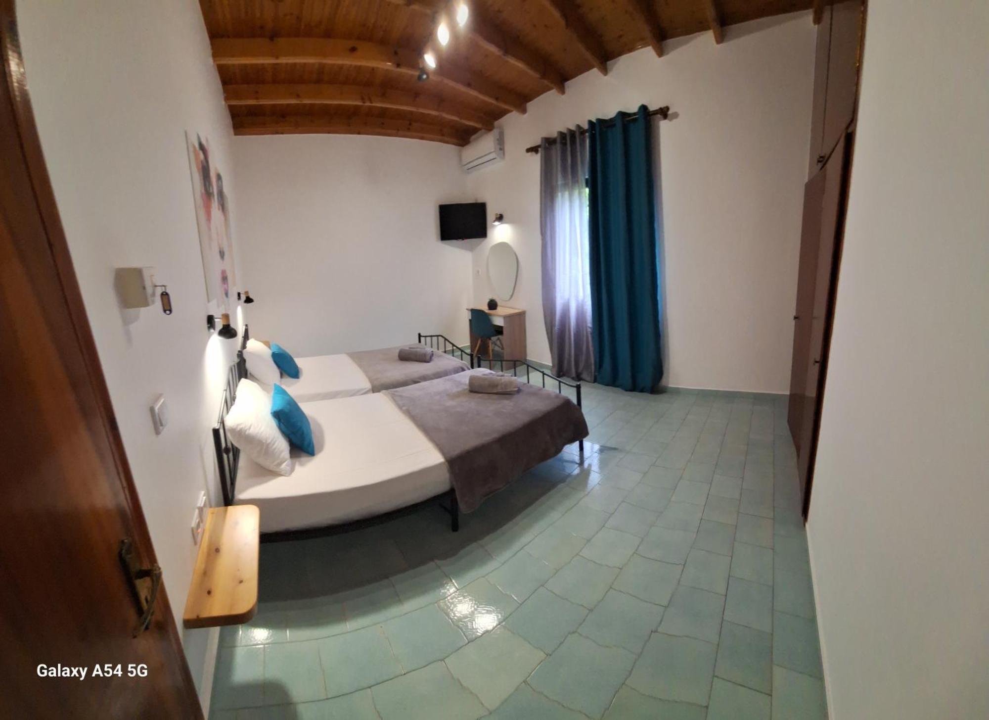Gregory-Vassilis Apartments Dassia  Luaran gambar