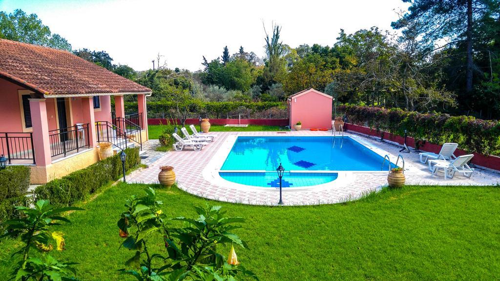 Gregory-Vassilis Apartments Dassia  Luaran gambar